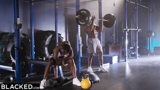 Black Gym-bunnies Brandi & Kenzie share 2 thick BBCs