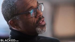 Black Blonde temptress Amber seduces older man