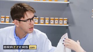 Amazing Babe Kenzie Reeves With Sexy A Body Fucks Her Pharmacist