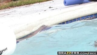 Big TITS in Sports - Abella Anderson Levi Cash - Water Polo